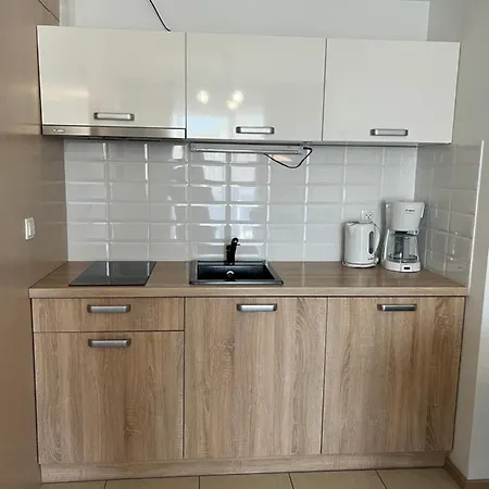 Sikorskiego 200 M Od Plazy *