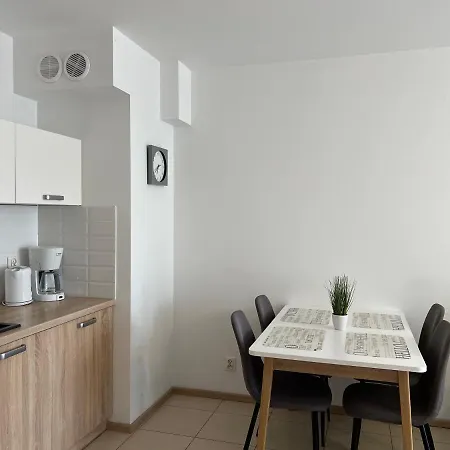 Sikorskiego 200 M Od Plazy Apartment *