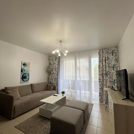 Apartment Sikorskiego 200 M Od Plazy